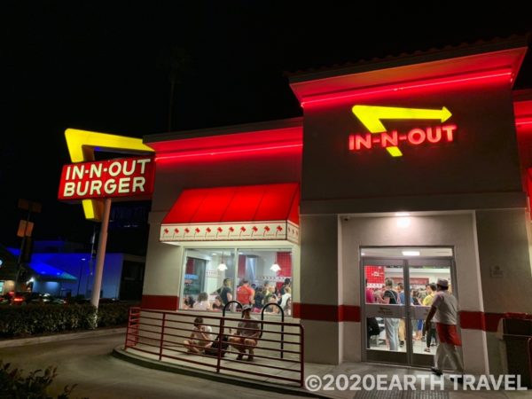 in-n-out burger outside